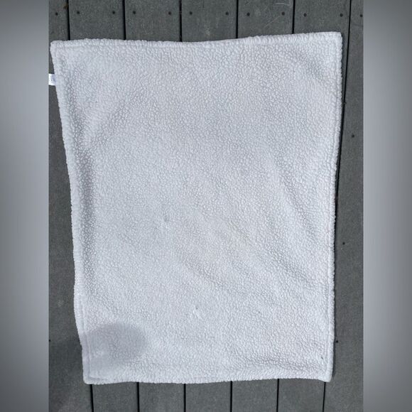 Disney Minnie Mouse Pumpkin Patch Blanket - Picture 2 of 5